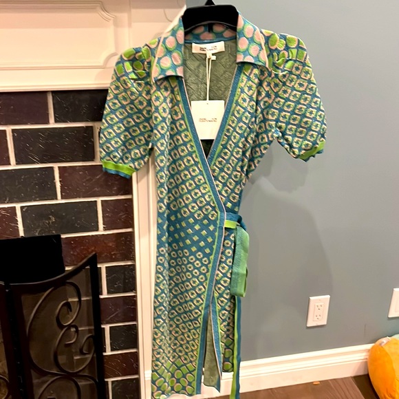 Diane Von Furstenberg  Carlo Jacquard Wrap Dress - Picture 14 of 17